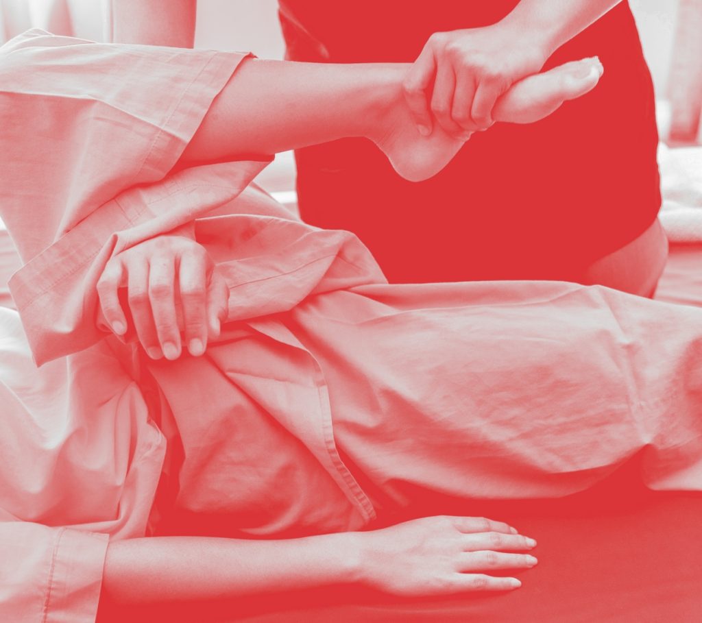 Trattamento di massoterapia su un paziente